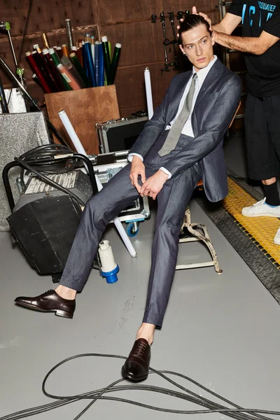 Look 36